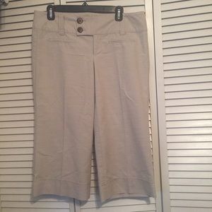 Women’s  Capri pants